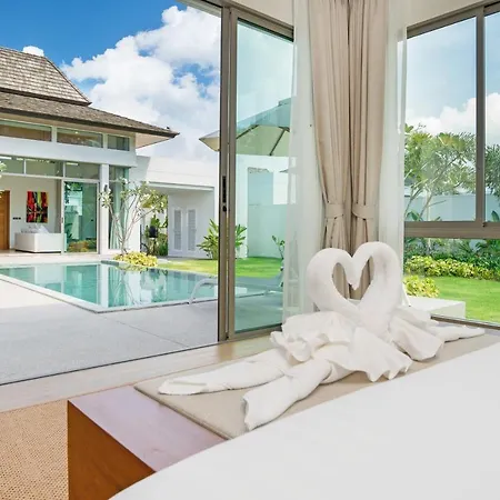 Shambhala Grand Villa - Private Pool Villas By Escape Villas - Top Choice - Guest Favorite - Best Location Bang Tao Beach  Exterior photo